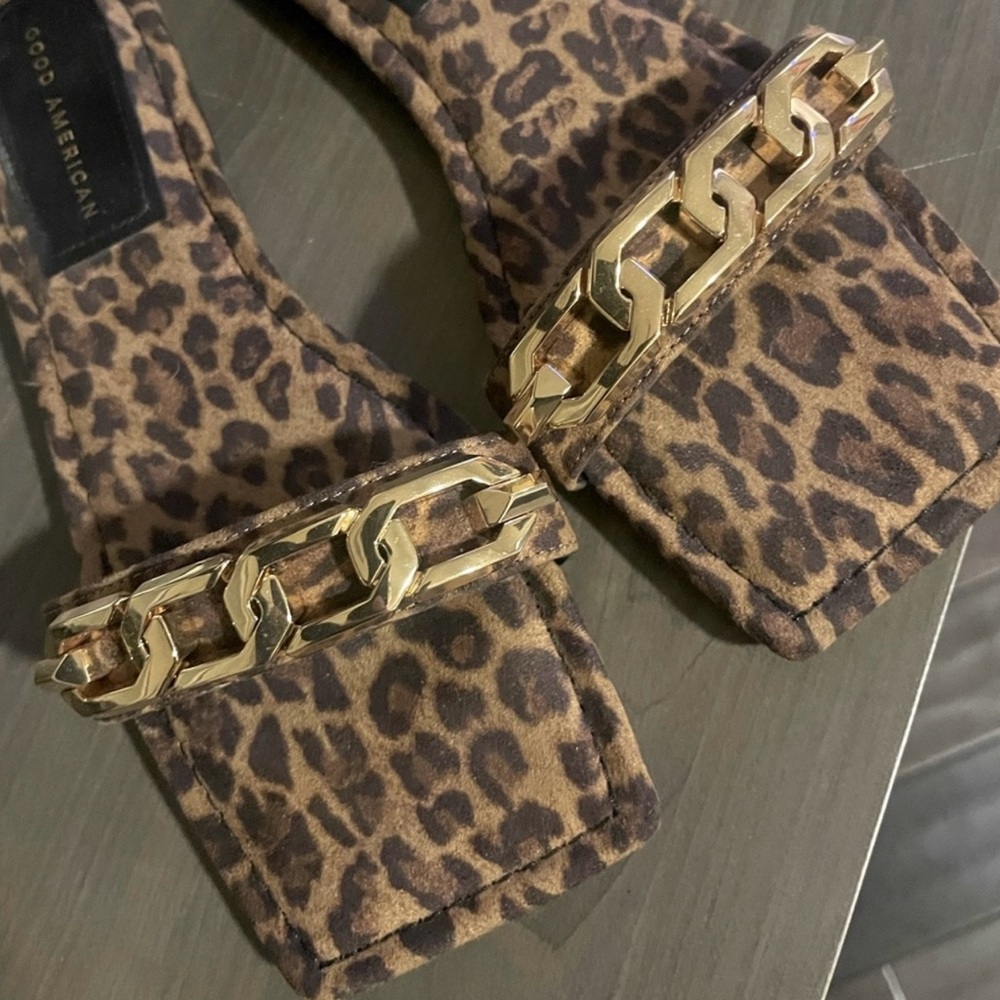 Good American Leopard Flats with Gold Chain